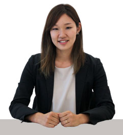 野口 桂子助手 写真